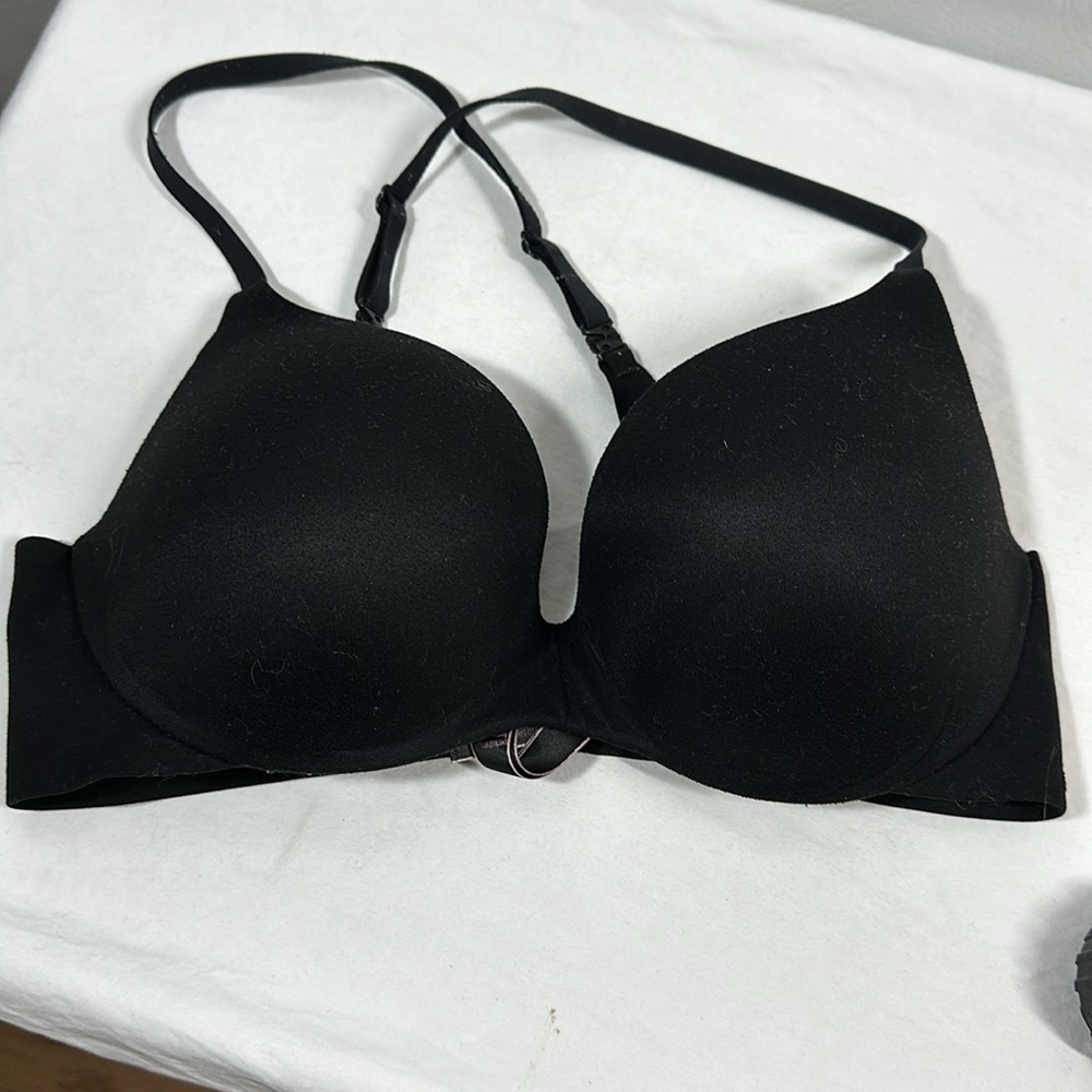 Victoria Secret plunging Padded Bra, 34C